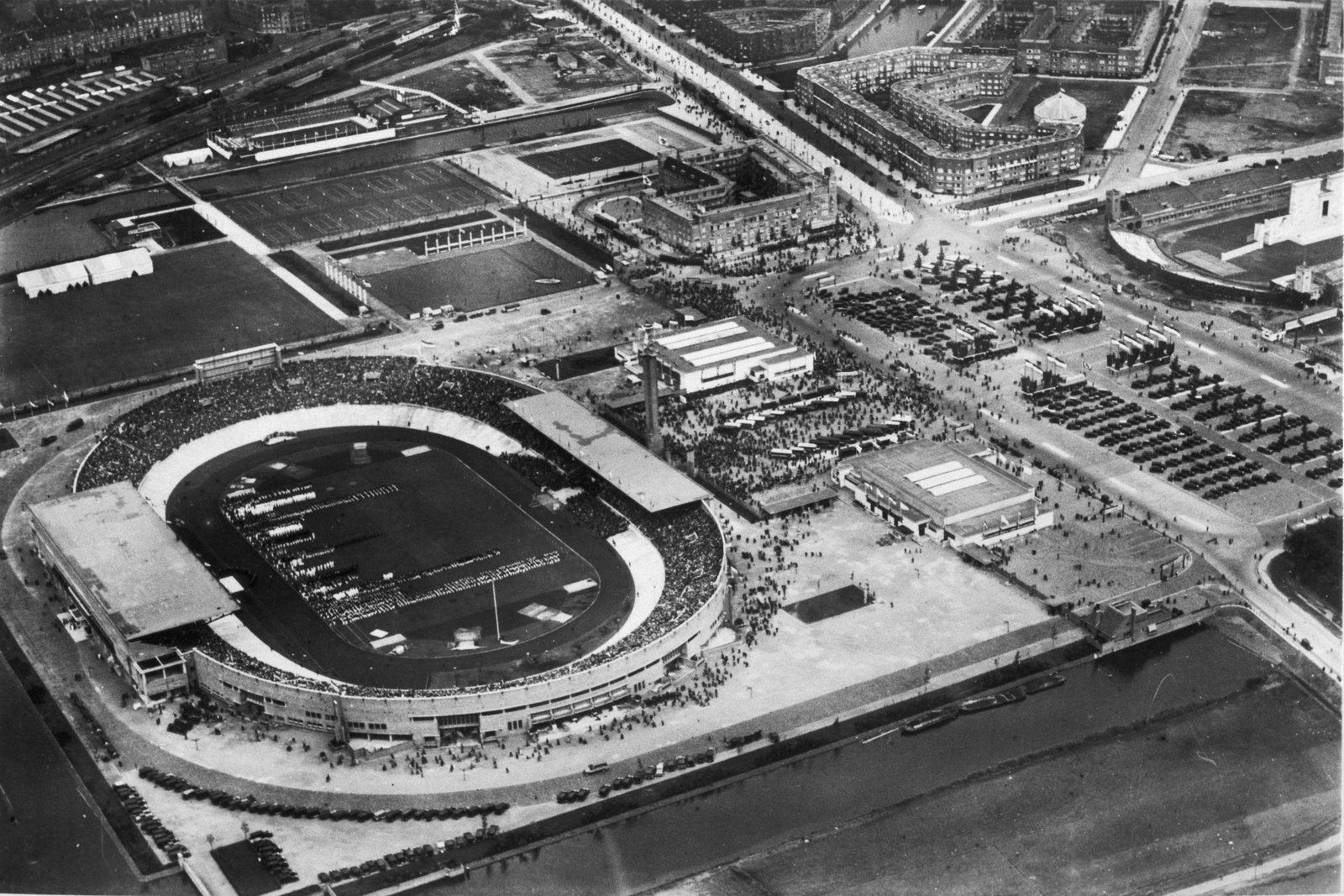 De Olympische Spelen van Amsterdam: de IXe Olympiade