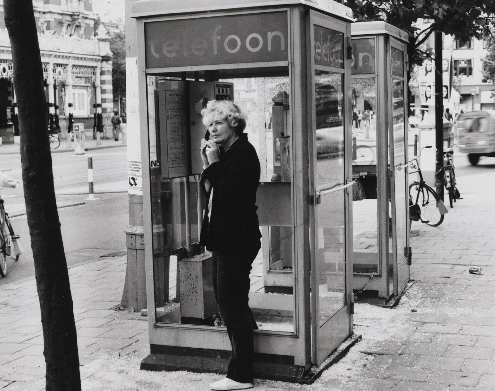 Stadsbeeld: Vernielde telefooncellen op het Leidseplein